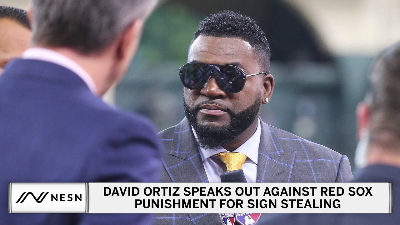 David Ortiz Voices Displeasure With Red Sox Sig...
