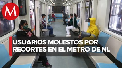 Recorte del servicio de transporte causa incertidumbre en usuarios en Nuevo León