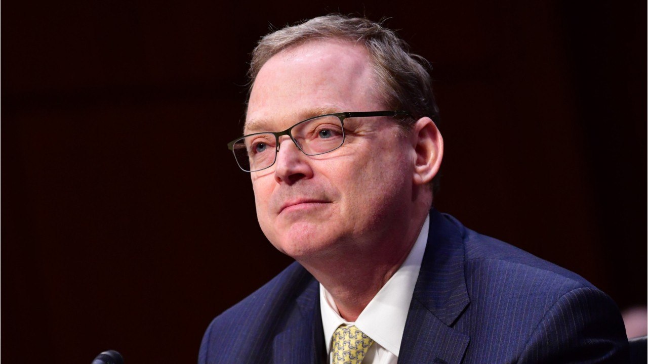 Trump's Economic Adviser Warns Of US Hitting Double-Digit Negative Growth