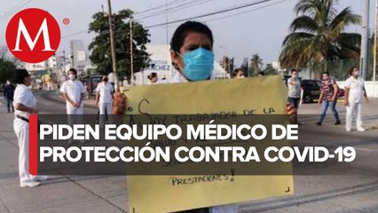 Funcionarios de Hospital General de Boca del Río bloquean calles en Veracruz