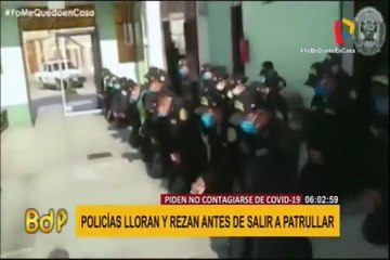 Coronavirus: Policías rezan antes de salir a patrullar