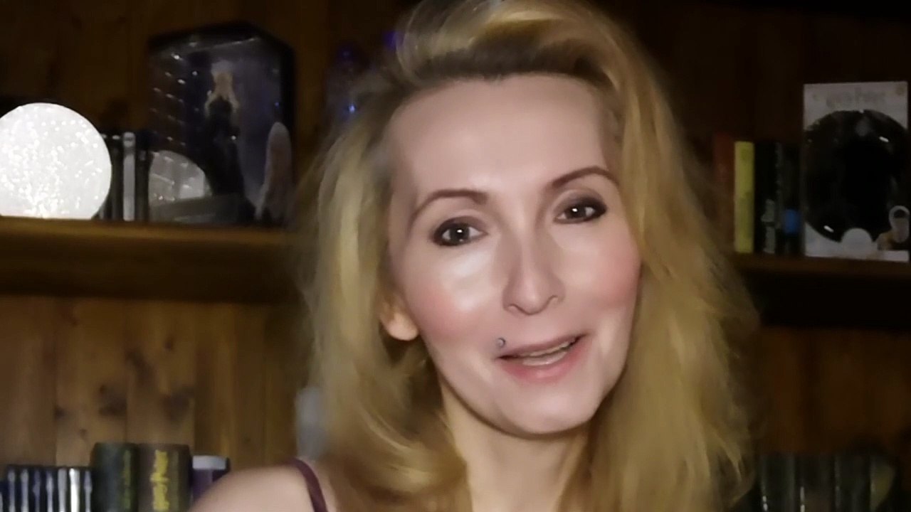 Video diary Trisha Galore: April the 28th 2020 (Back to work)