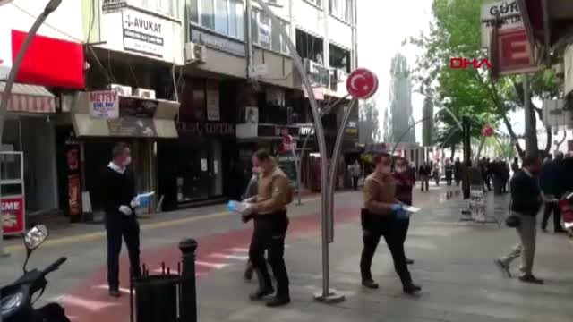 MANİSA Vefa Sosyal Destek Grubu'ndan Alaşehir'de maske dağıtımı