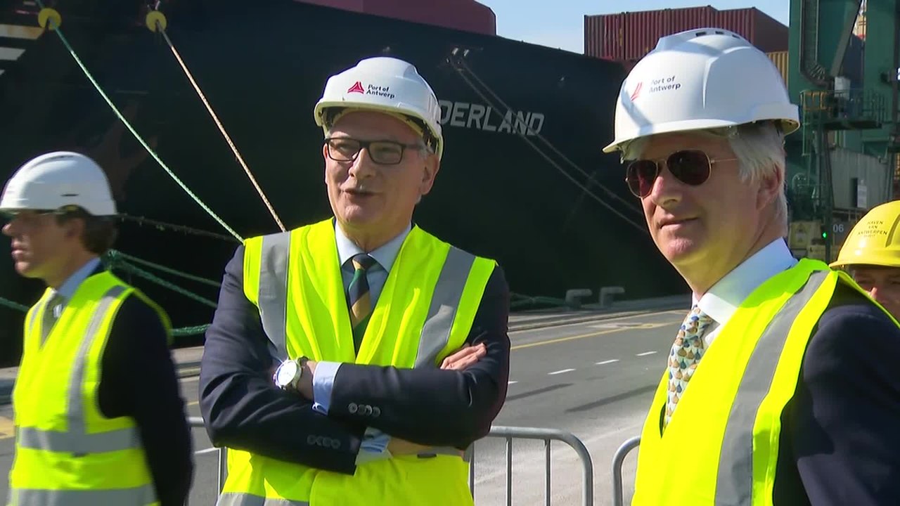 Coronavirus: le roi Philippe a visité le port d’Anvers