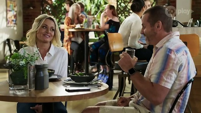 Neighbours 28th April 2020 (8351)