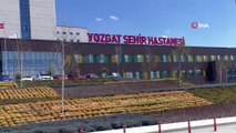 Yozgat’ta korona virüsü yenen hasta alkışlarla taburcu oldu