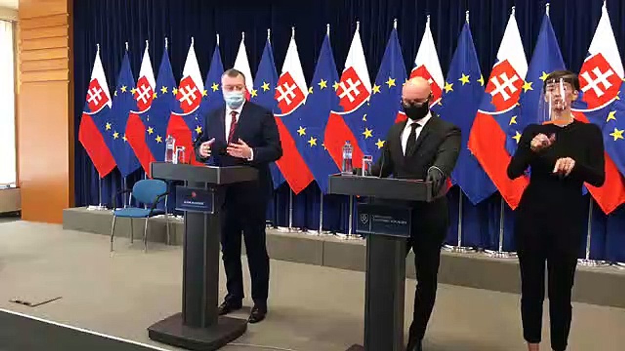 ZÁZNAM: Brífing ministrov B. Gröhlinga a M. Krajniaka