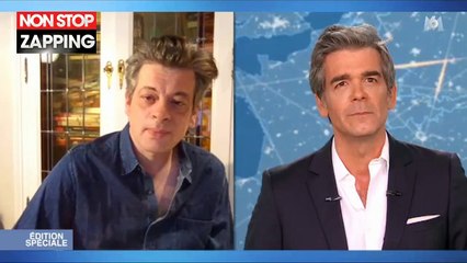 Un bug dans Le 19.45 de M6 pendant l'interview de Benjamin Biolay met Xavier de Moulins dans l'embarras (Vidéo)