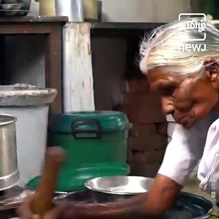 Tamil Nadu'S 80 Year Old Granny Sells Idly For One-Rupee