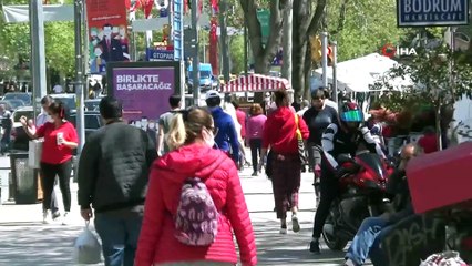 Bağdat Caddesi'nde pes dedirten görüntü: Bugün yine doldu taştı