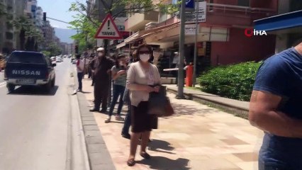 Elektrik şirketinin 'fatura' mesajı sosyal mesafeyi yok etti
