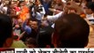 दिल्ली में पानी को लेकर बीजेपी का प्रदर्शन, आम आदमी पार्टी पर बीजेपी कार्यकर्ताओं का हल्ला बोल