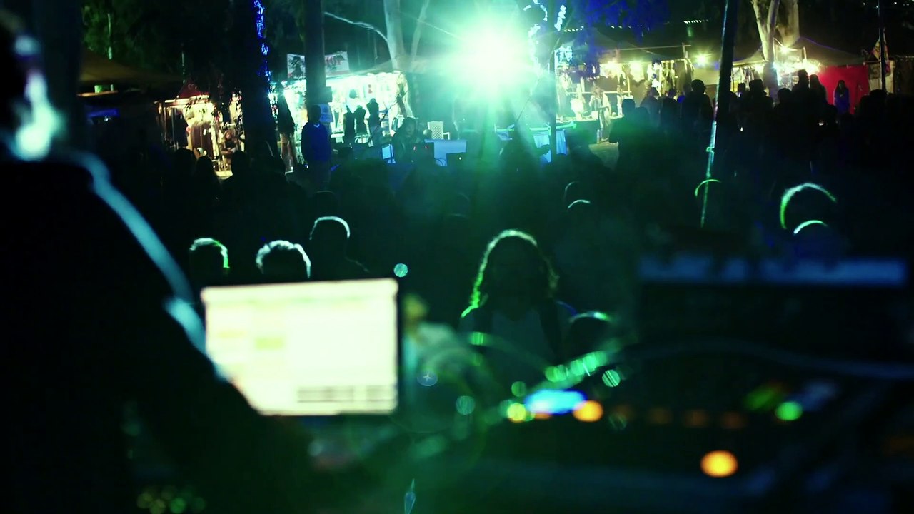 Radioactive - Fader Monstars Ft. Deevine (Official Music Video)