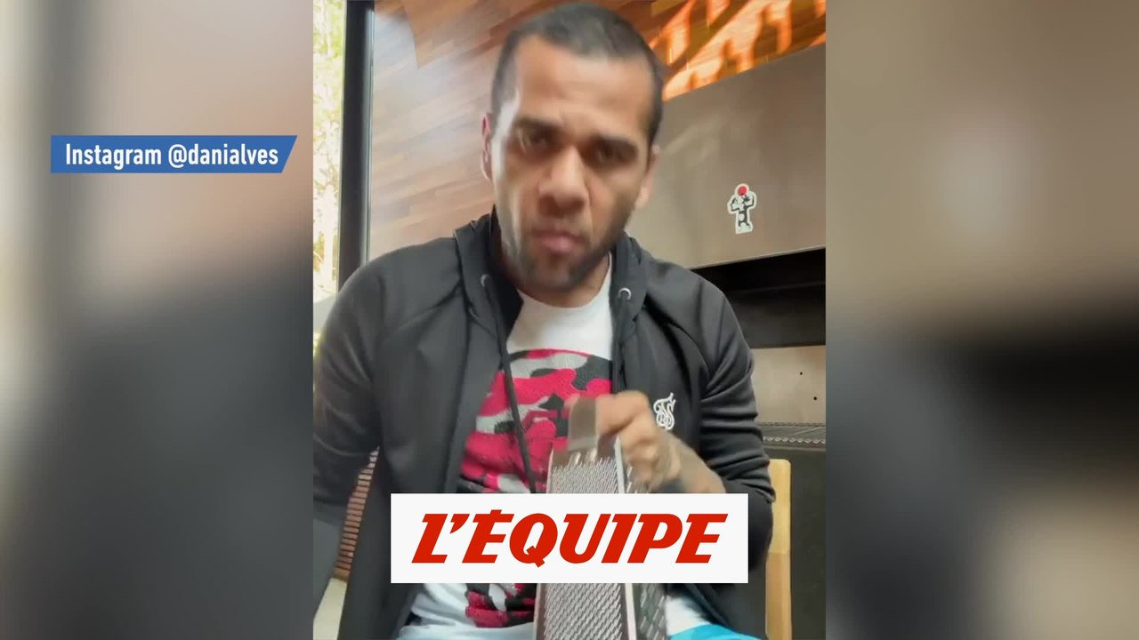 Dani Alves, musicien à domicile - Foot - BRE - WTF