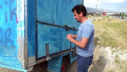 Çay sattığı konteyneri kamyonetle çaldılar...Çalınan konteynerin kamyonla taşındığı anlar kamerada