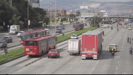 Colombia mayors move to block people from returning to work
