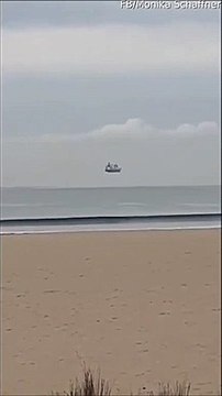 On a l'impression que ce bateau vole : illusion d'optique impressionnante