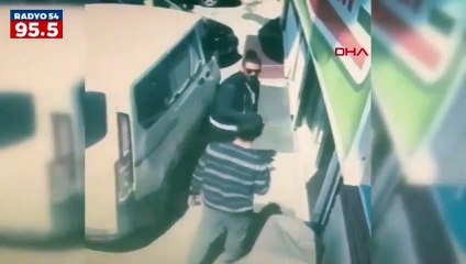 Esnafa attığı tokat görevden alınmasına neden oldu..