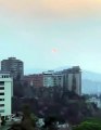 Captan extrañas luces en el cielo de Caracas, Venezuela el Lunes 27 de Abril del 2020