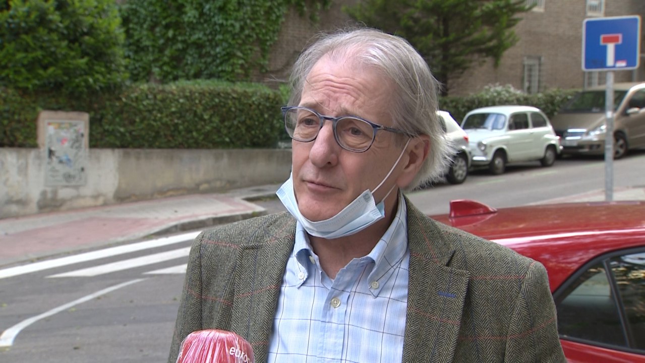 Hosteleros consideran plan de desescalada de Sánchez "inviable"