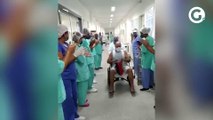Paciente com coronavírus é aplaudido ao ter alta de hospital na Serra