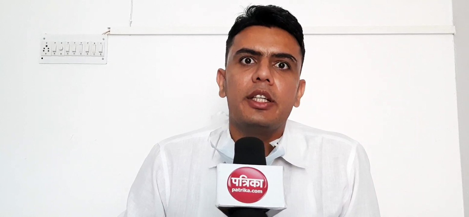 कोरोना कर्मवीर मूण्डवा बीसीएमओ डॉक्टर राजेश बुगासरा संभाल रहे दो ब्लॉक