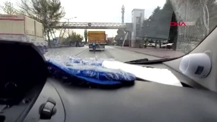 KONYA Bisiklet sürücünün tehlikeli yolculuğu kamerada