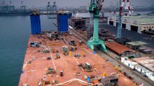 Superstructures.Engineering.Marvels.Series.1.2of6.Ultimate.Cargo.Ship.