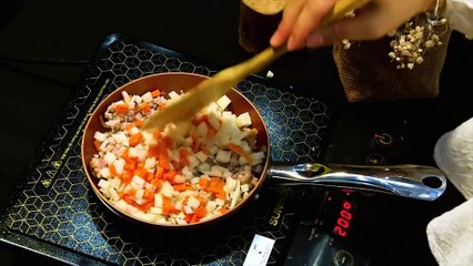 ANOTHER WAY TO TURN YOUR BORING RICE PAPER INTO A TASTY DISH