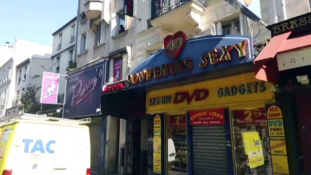 Caméra embarquée dans Paris confiné: balade dans le 9ème arrondissement