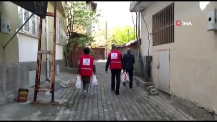 Garry Rodrigues'den 175 aileye gıda yardımı