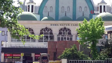 Lodosta uçtu, minare külahsız kaldı
