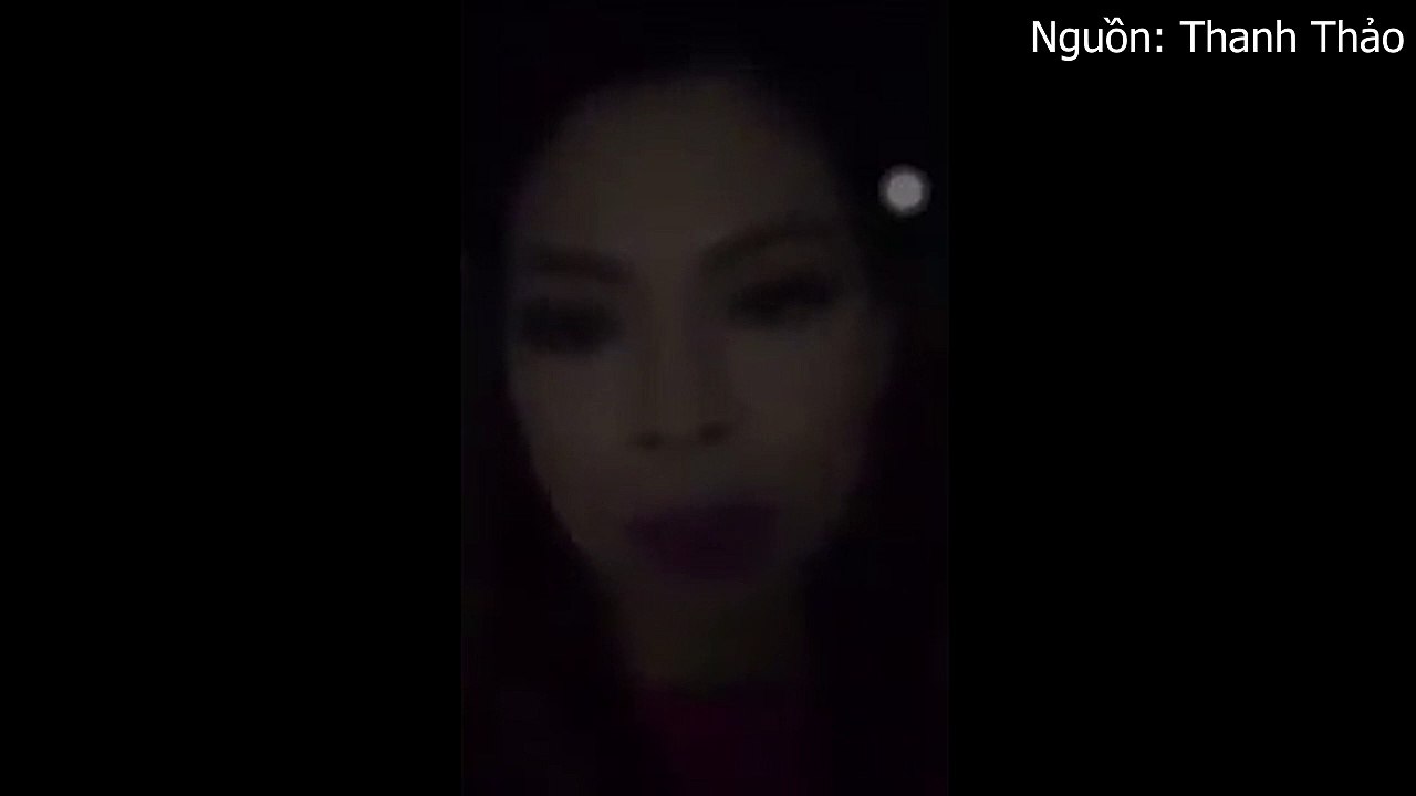 thanh thảo khó chịu khi fan hỏi về con trai nuôi