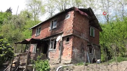 3 yaşındaki çocuk çakmakla oynarken evi yaktı, aile ortada kaldı