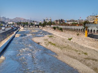 Au Pérou, cette rivière d’habitude polluée devient limpide grâce à l'absence de déchets