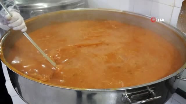 Bağcılar Belediyesi'nden her gün 1000 kişiye iftar ve sahur yemeği