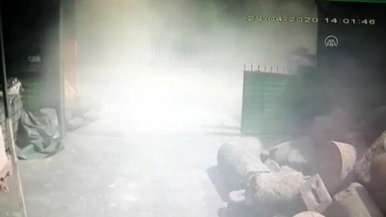 Pendik'te, iş yerinde meydana gelen patlamada bir kişi yaralandı (2)
