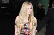 Avril Lavigne oferece apoio a Justin Bieber