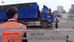 El primer ministro holandés, Mark Rutte, en una visita a un basurero municipal.