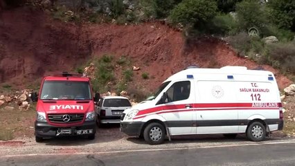 Sarp arazide mahsur kalan kişi kurtarıldı(2)