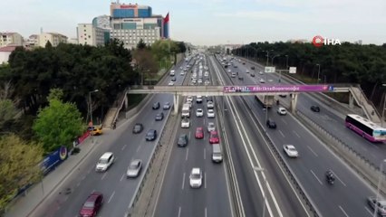 İstanbullu evinde kalmadı, trafik eski günlerine döndü