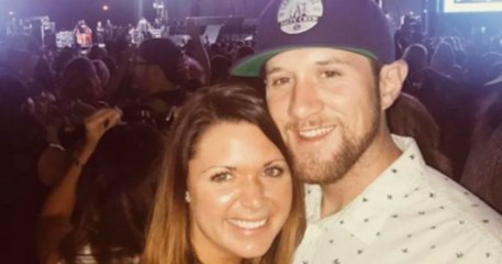 Deux ans après la tuerie de Las Vegas, elle épouse l'homme qui lui avait sauvé la vie