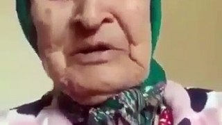 امرأة رماها ابنها في دار العجزة تبكي بحرقة