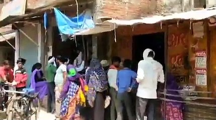 जहानाबाद के लालूगंज मार्केट में खुले आम हो रहा लॉक डाउन का उल्लंघन