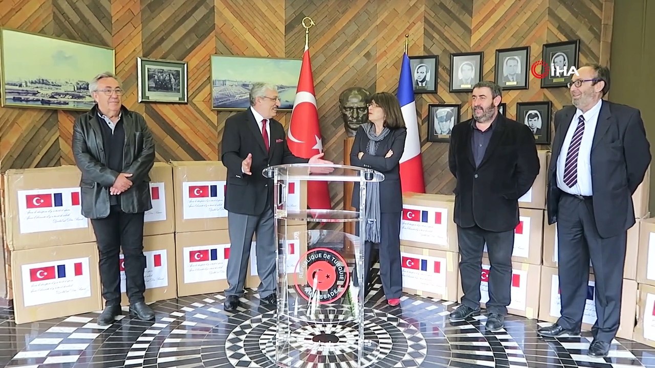 - Türkiye, Fransız senatörün Covid-19 yardım talebini geri çevirmedi- Fransa'ya 20 bin maske ve 500 koruyucu önlük yardımı  yapıldı