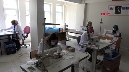 Bitlis'teki halk eğitim merkezlerinde günlük 20 bin maske üretiliyor