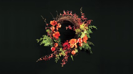 How to Make a Holiday Wreath With Flowers and Fruit