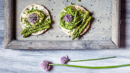 Help Support Local Farm Stands by Stocking Up on These In-Season Fruits and Vegetables