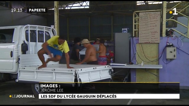 Les SDF hébergés au lycée Gauguin déplacés … en attendant mieux