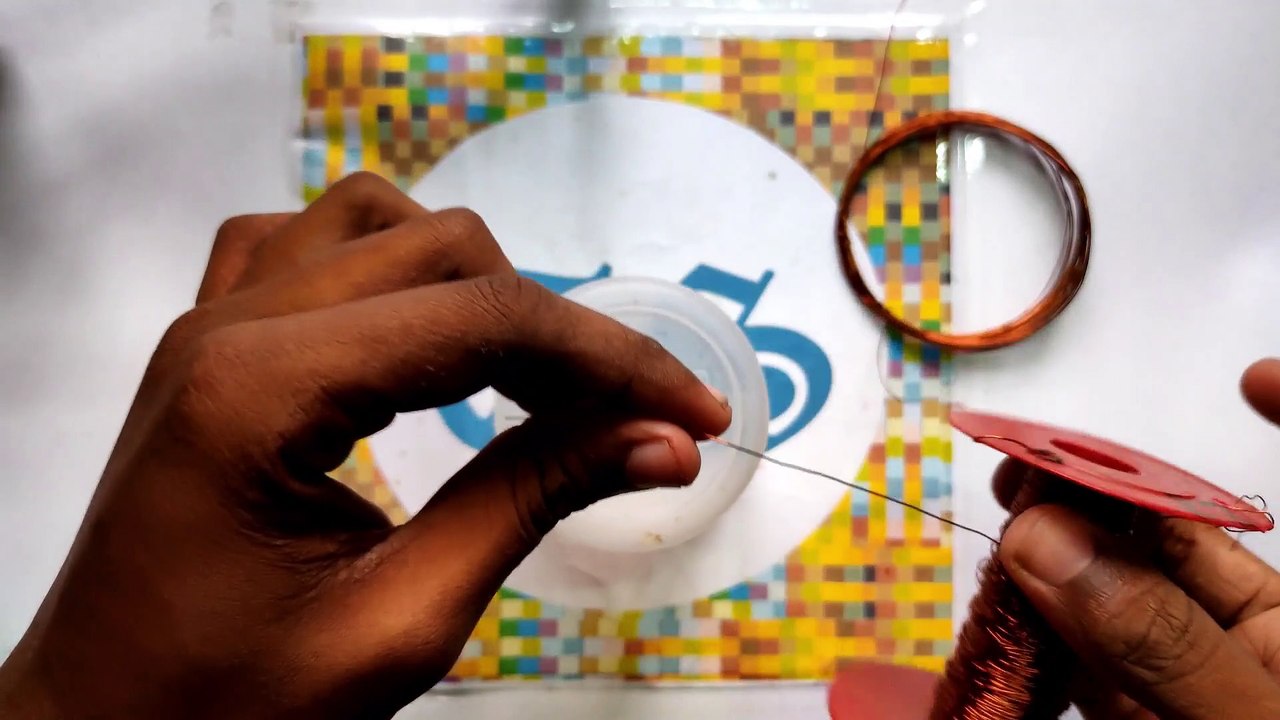 HOW TO MAKE A WIRELESS POWER TRANSFER PROJECT || wireless electricity || TECH STUDIO